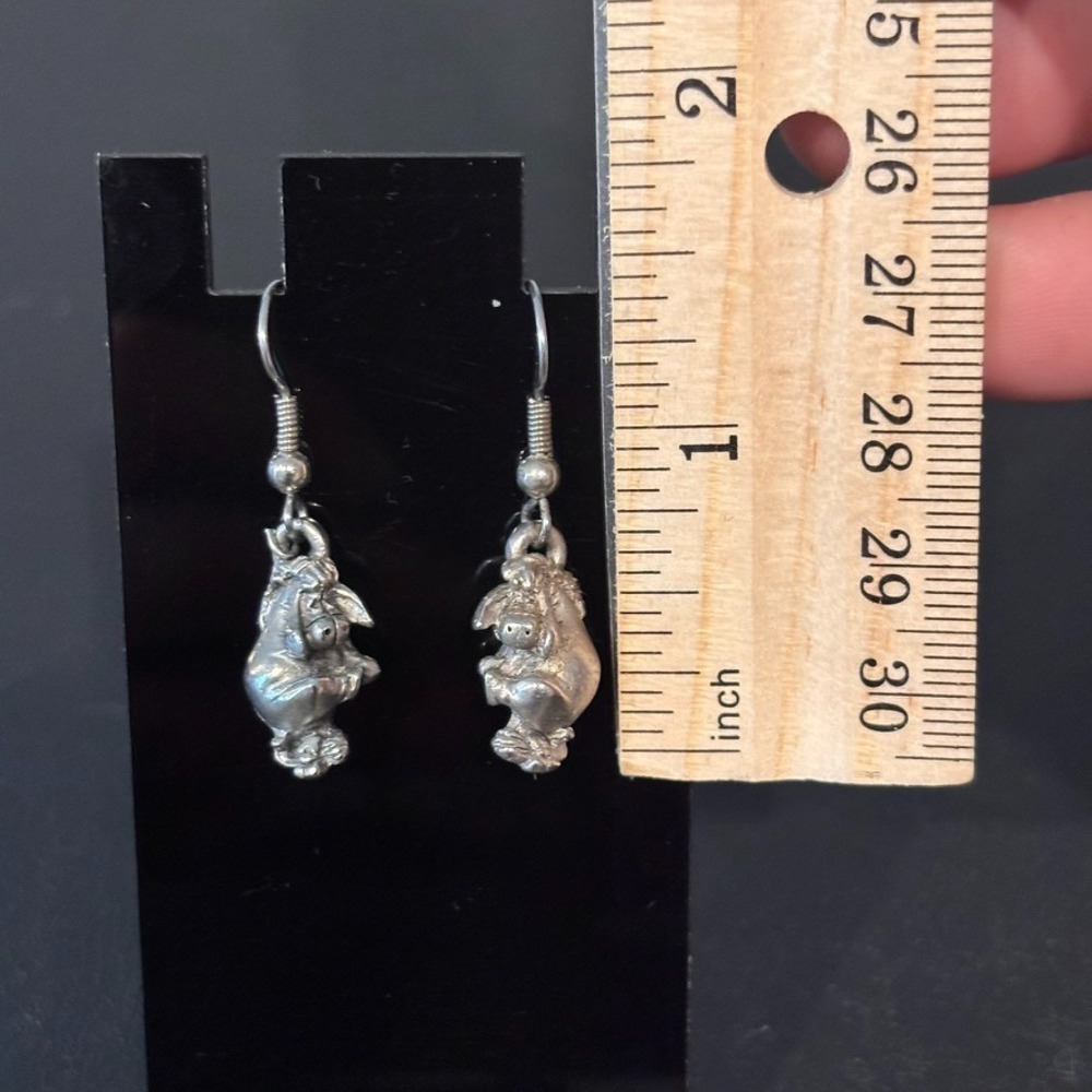 Vintage Disney Eyeore Silver Tone Dangle Earrings Winnie & The Pooh Pierced Ears - Picture 4 of 5